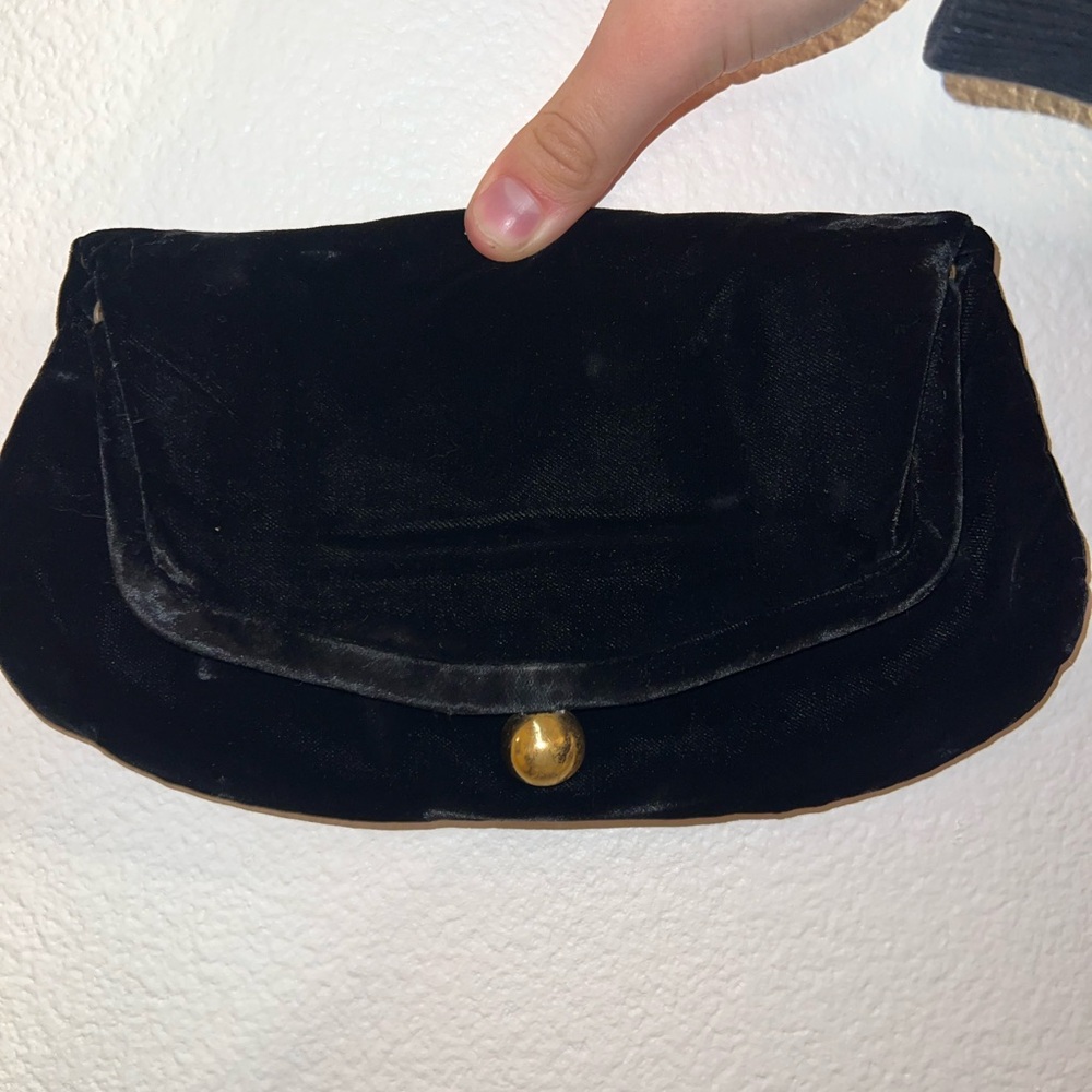 Vintage 80’s black velvet clutch
